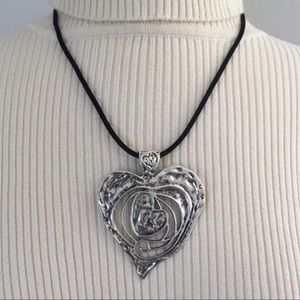 NWT Heart Pendant Statement Necklace